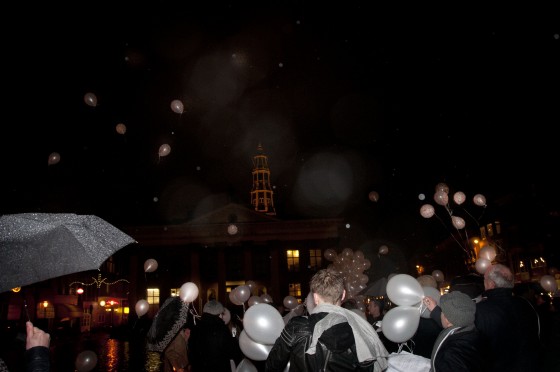 Vismarkt_oplaten_ballonnen